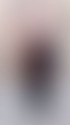 LA MARCA DANESA RAINS PROPONE UNA NUEVA FORMA DE VESTIR LA LLUVIA, SU PARKA EN MORADO LAVANDA