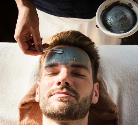 ES HORA DE HACERSE UNA LIMPIEZA FACIAL (ESTO VA PARA TODOS LOS HOMBRES)