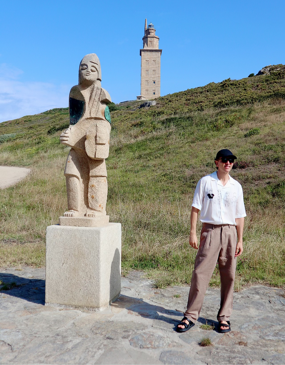 The Trendy Man en la Torre de Hercules de La Coruña