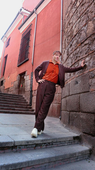 CÁRDIGANS XXL Y PANTALONES AMPLIOS: ESTILO RELAJADO, IMPACTO TOTAL