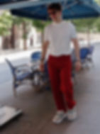 The Trendy Man con pantalones vaqueros rojos relaxed fit