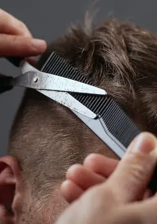 CHICOS ¿PENSANDO EN CAMBIAR DE CORTE DE PELO? FIJAOS EN ESTAS 10 TENDENCIAS