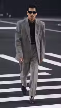 CÓMO VESTIR OVERSIZE SIN PARECER QUE HEREDASTE LA ROPA DE TU PRIMO GIGANTE