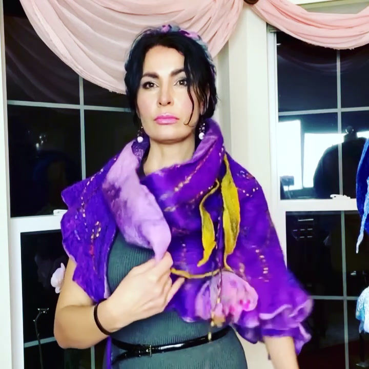 Thumbnail: Large Shawl "Violet" Merino/Silk