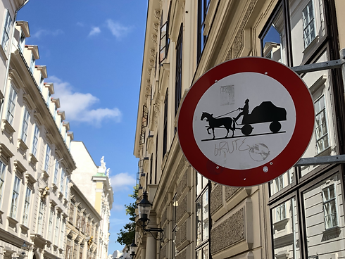 2019_09_Wien VerkehrsschilderIMG_05652019_09_Wien Verkehrsschilder.heic