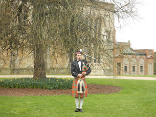 Fantastic Wedding in Greenwich. Logan Leckie London Bagpiper For Hire