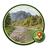 Berglandschaft mit Fluss in den bayerischen Alpen und Standortsymbol für regionale Herstellung.