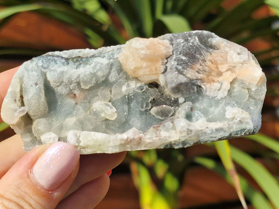 Thumbnail: Apophyllite Clusters