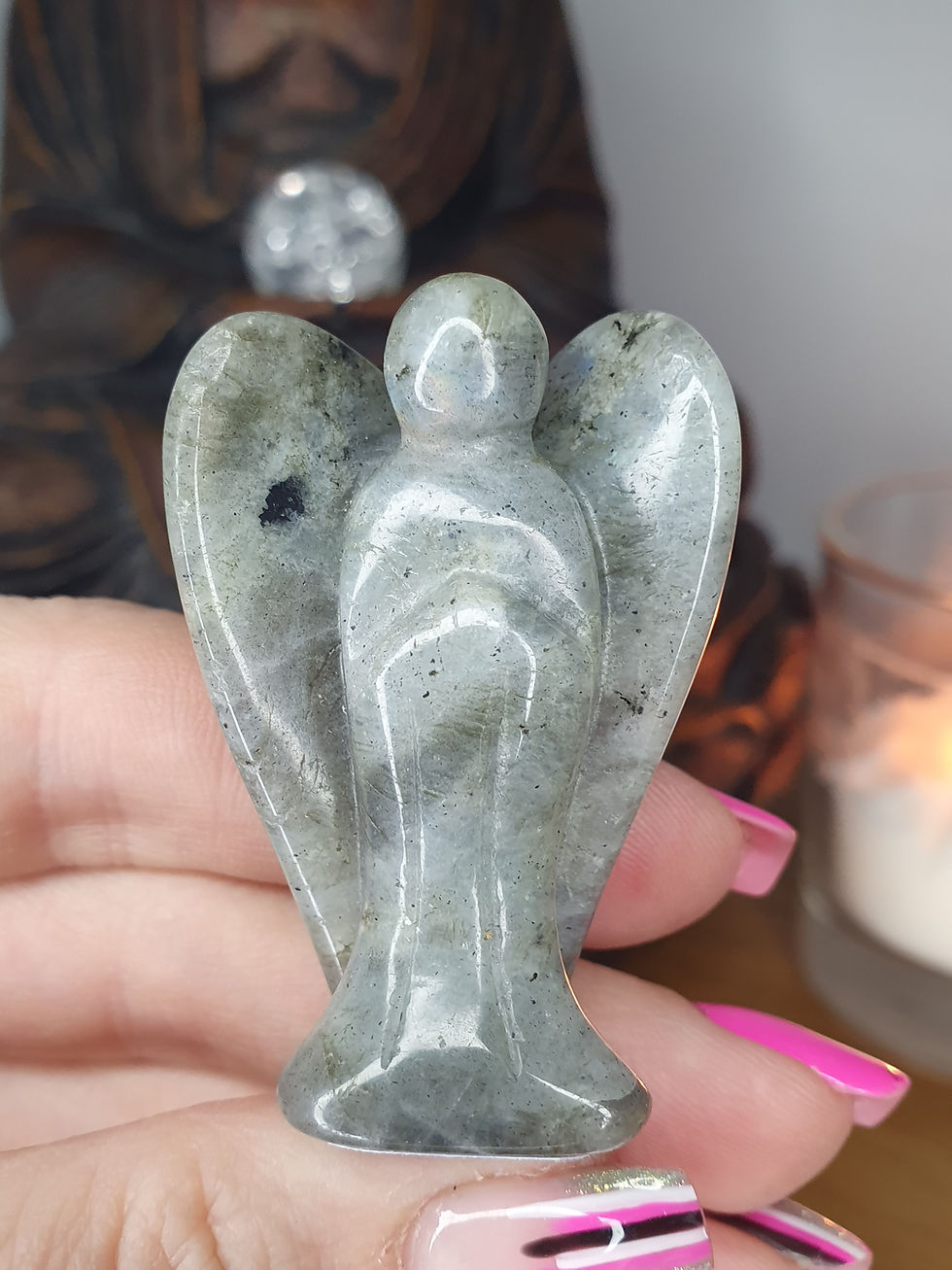 Thumbnail: Angel Carvings