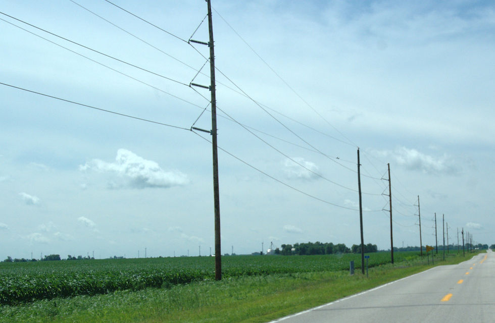 138 kV transmission lines across Indiana farmland, Benton County