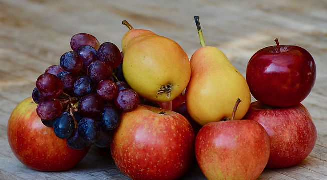 Pommes, poires et raisins