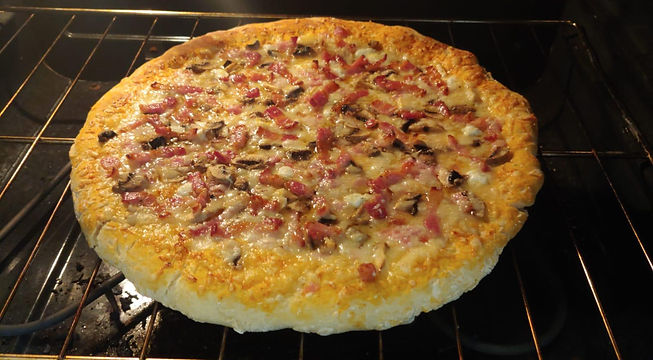 Pizza fraîchement servie