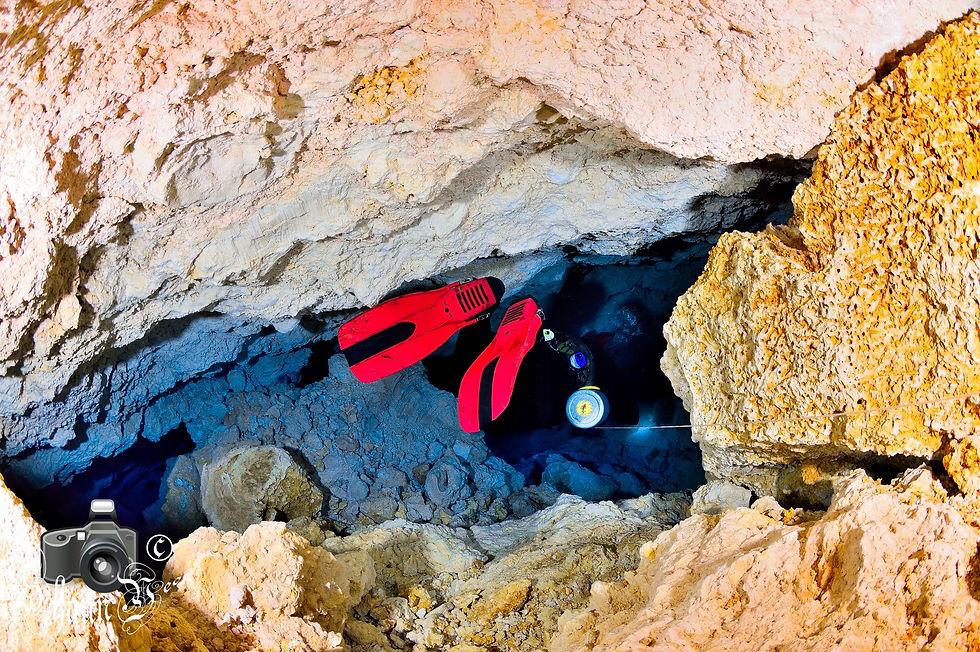 La Roca Cave