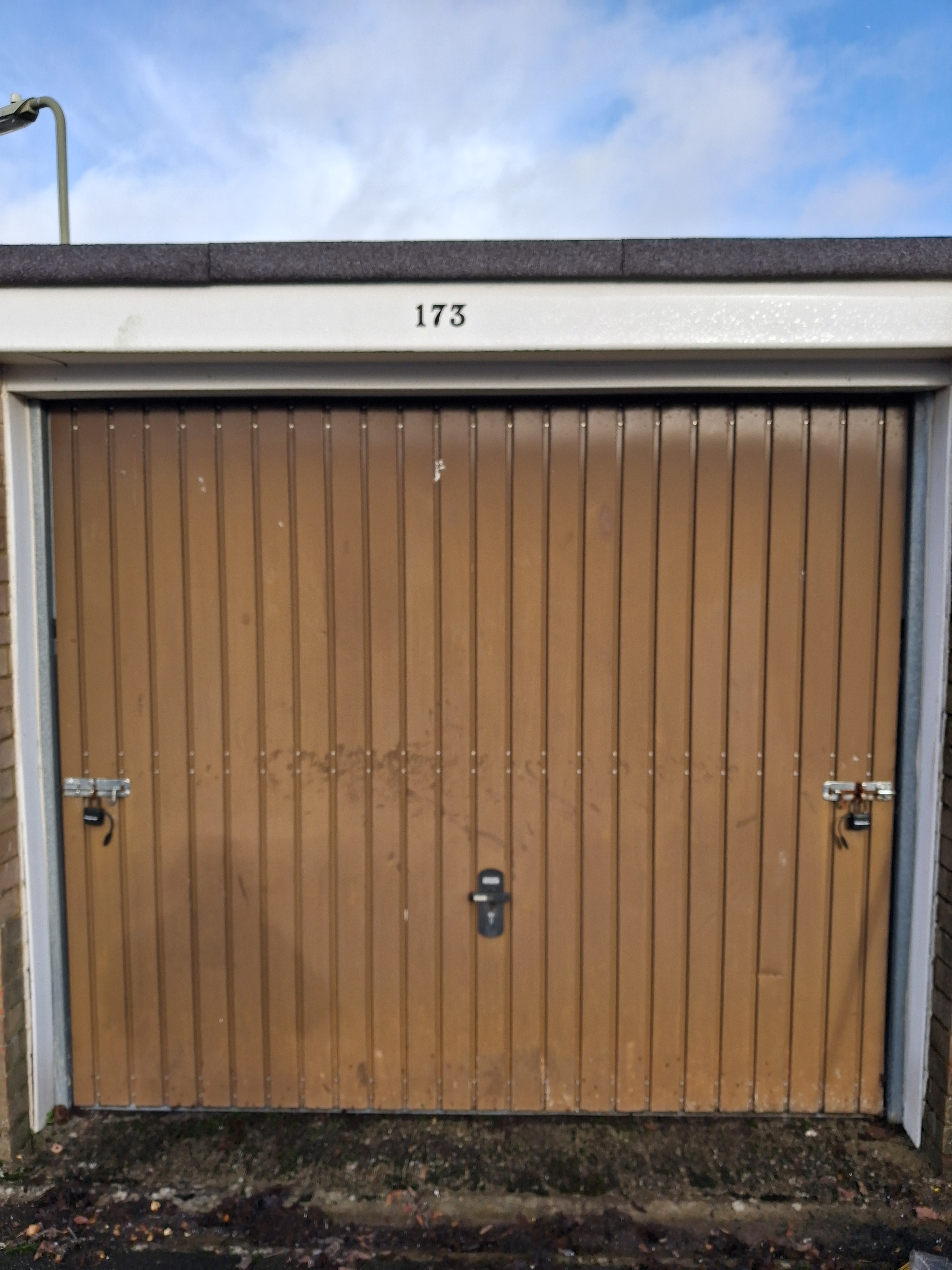 173 Andover, Car Sized Garage/s Sutcliffe Sq off Cricketers Way