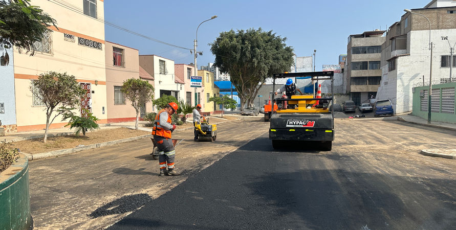 pavimentacion asfaltica con asfalto en caliente