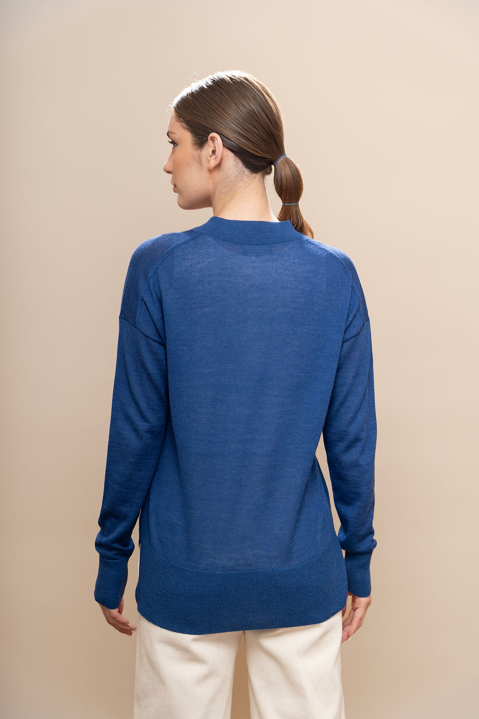 Miniaturbild: V-Neck Sweater - "Mayu"