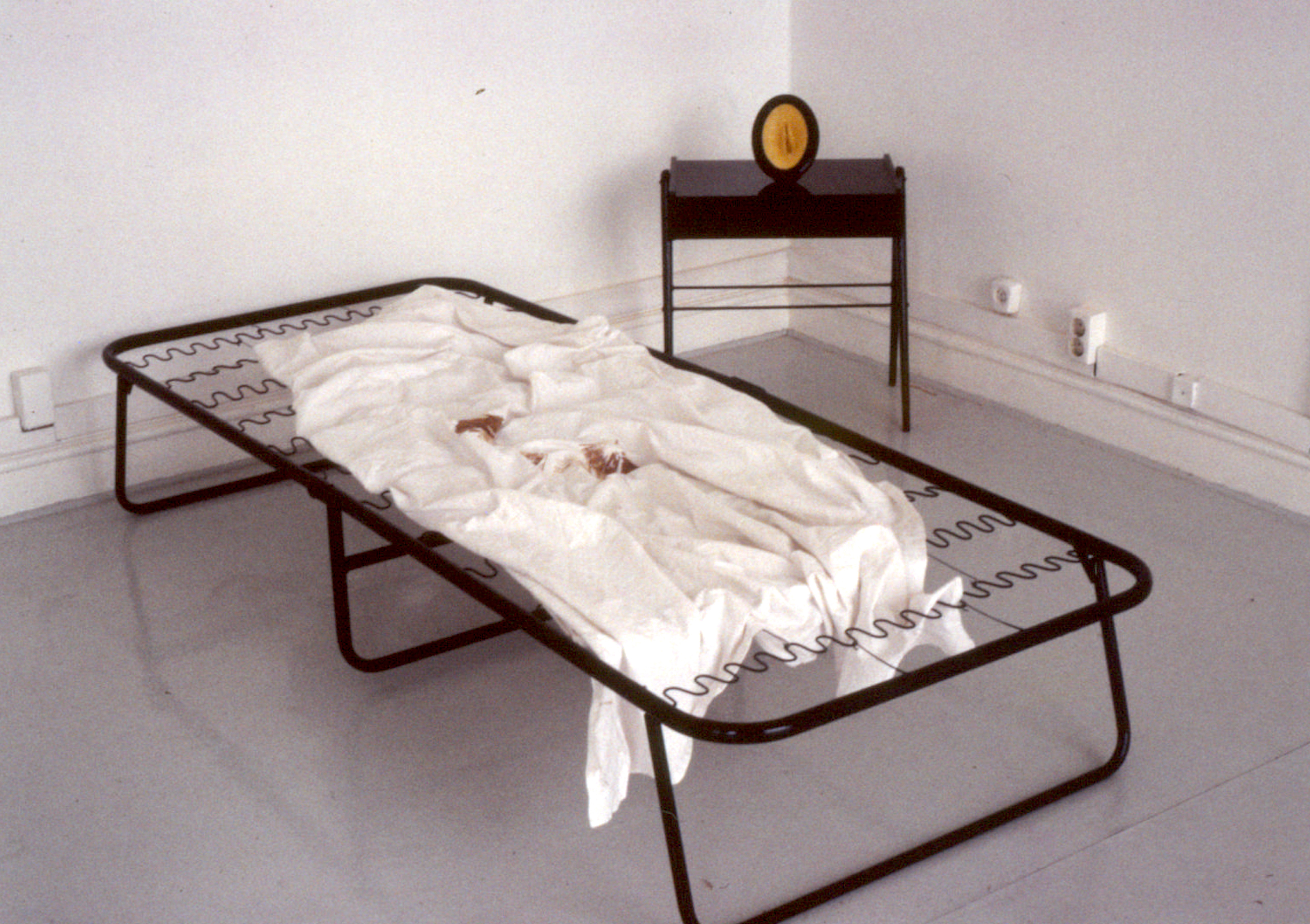 Red Room - A Memory of a Low Life av Len