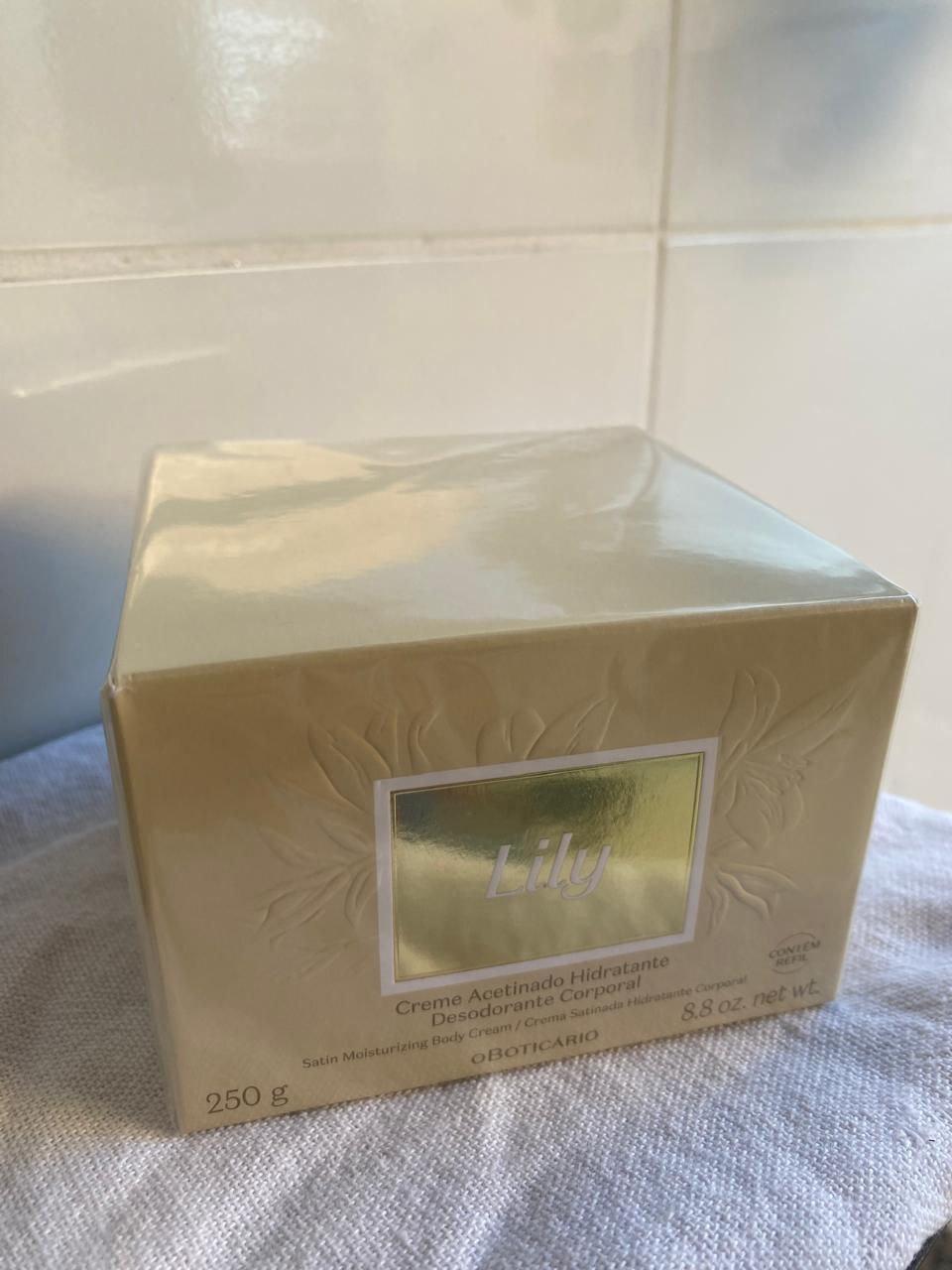 Miniatura: Creme Acetinado Hidratante Desodorante Corporal Lily 250g