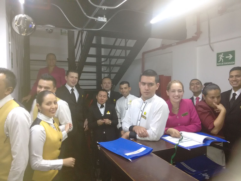 Recepción Empleados Crown Zona T