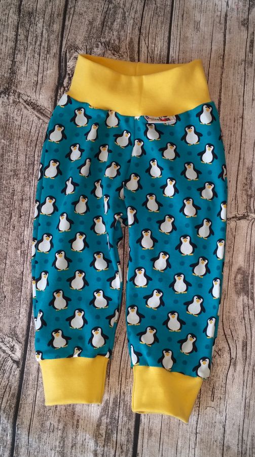 80_Hose_Pinguin