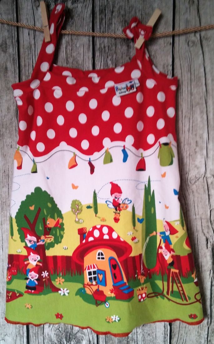 92_Kleid_Gnome