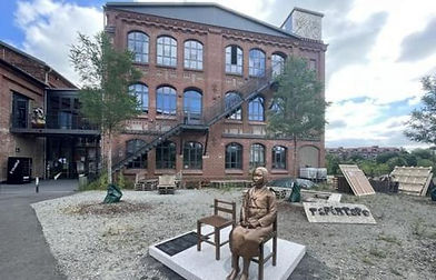 Peace Statue Kassel.jpg