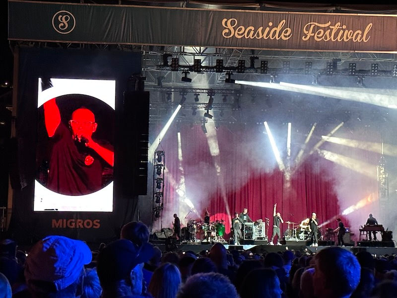 Die Fantatsischen Vier auf der Bühne vom Seaside Festival in Spiez
