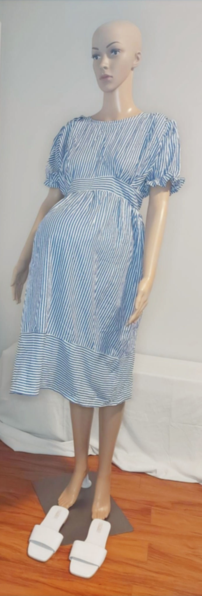 Slip-In Puffed Sleeve Blue Striped Midi Dress