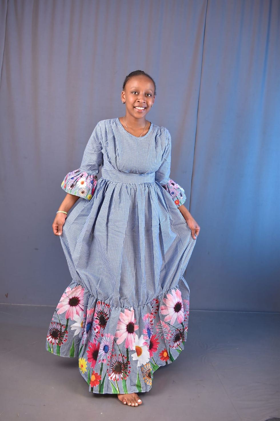 MIMIE MOLATO BLUE GINGHAM MATERNITY/BREASTFEEDING AFRICAN DAISY MAXI DRESS