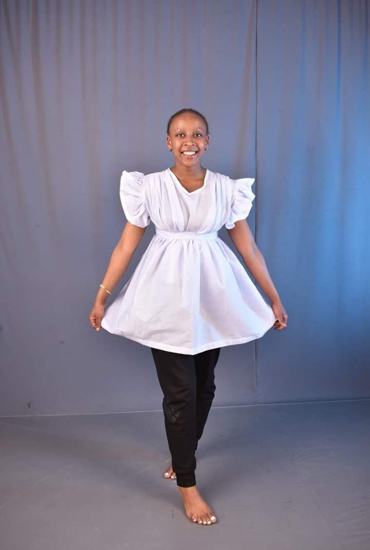 WHITE MIMIE MOLATO MATERNITY/BREASTFEEDING APRON TOP WITH SASH