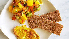 Uma salada de manga leve, saudável e super refrescante