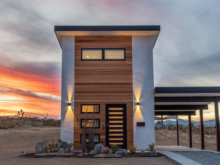 Are you a minimalist? Check out theTiny Home Airbnb in Joshua Tree!