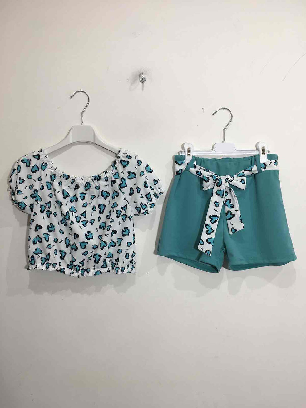 Ensemble deux pièces petits cœurs vert