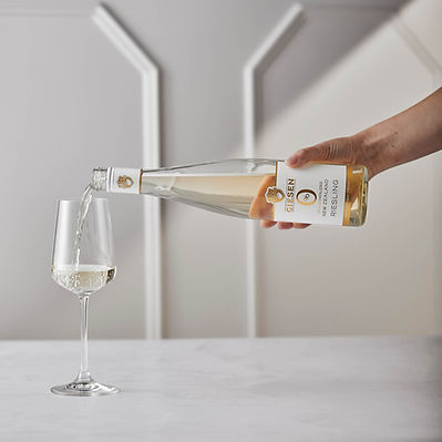 Non-alcoholic Riesling wine