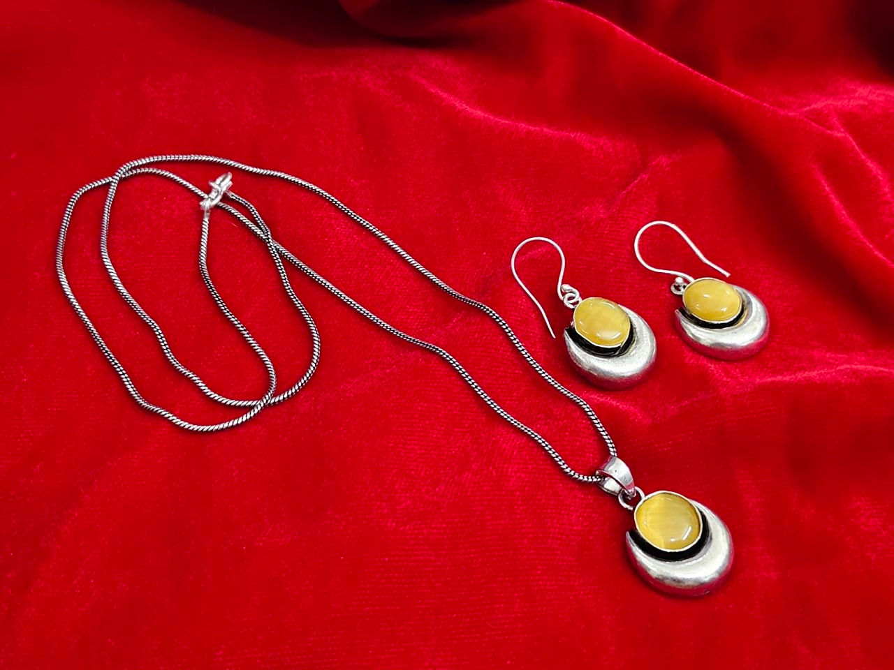 Oxidised Silver Moon Necklace Set with Stone for Women