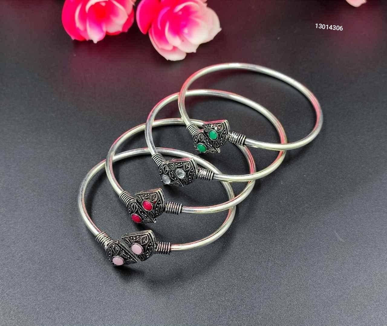 Brass Lightweight Adjustable Stone Bracelet for Women