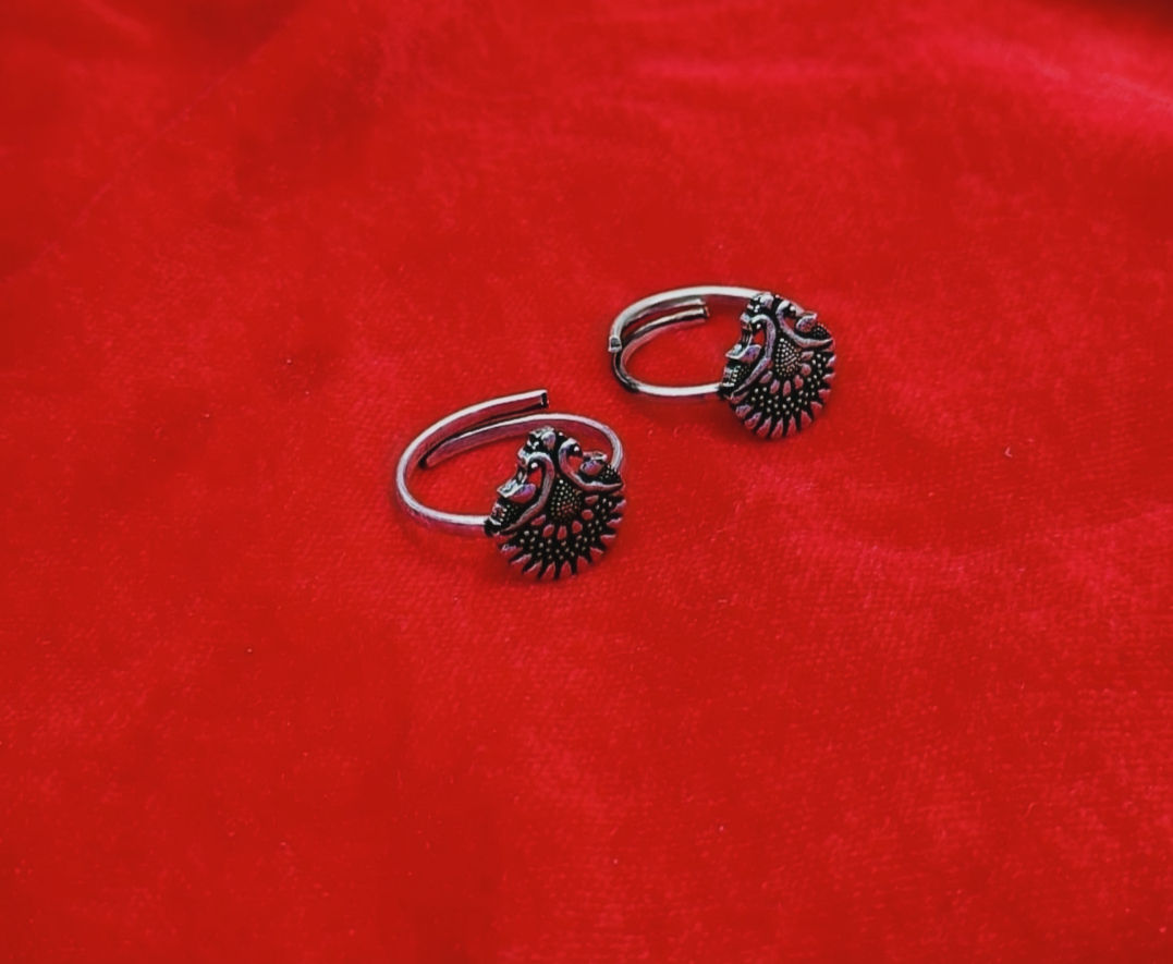 Oxidised Silver Adjustable Toe Ring – Lightweight Traditional Design