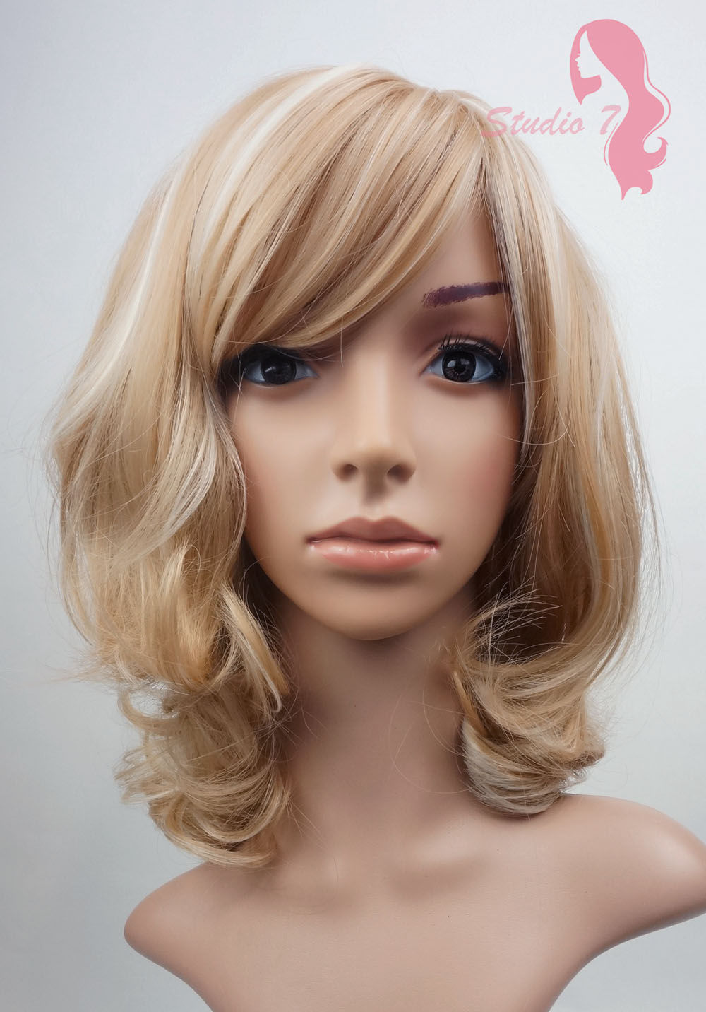 W71 Honey Blonde Highlight Wig Medium Length Curly