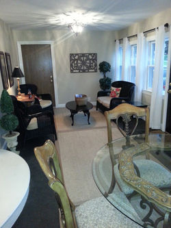 Front 4-season porch_Bridle Chambers