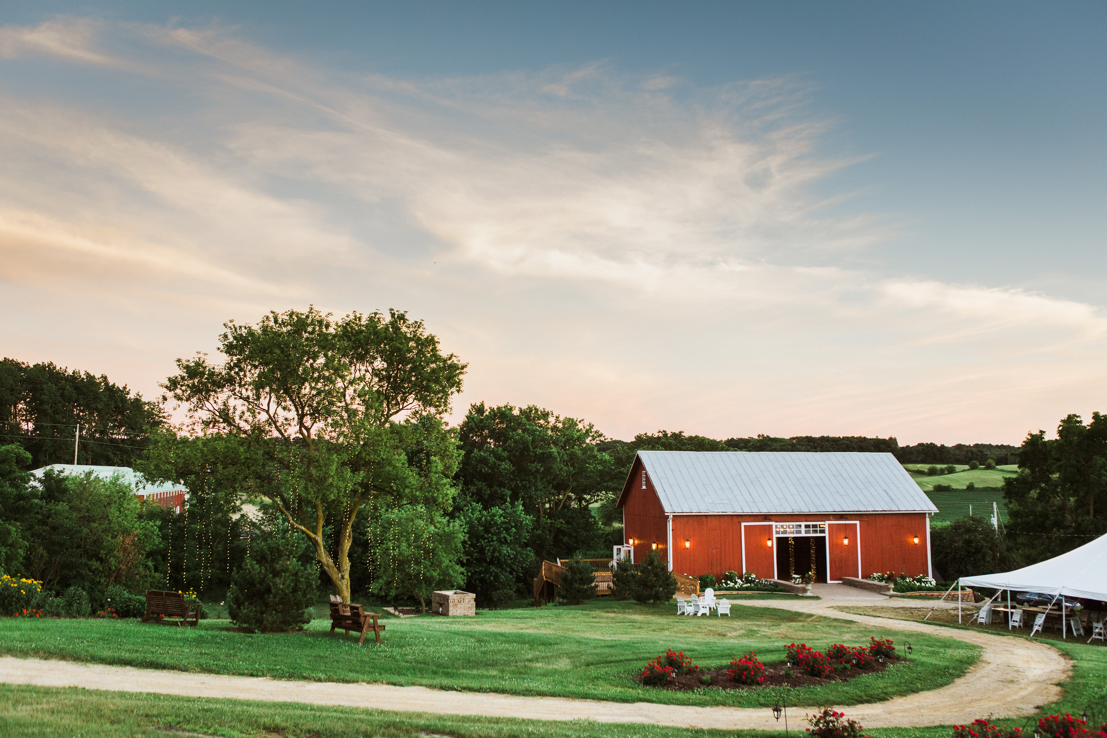 Bridle Barn Gardens Madison Wi Wedding Barn Features