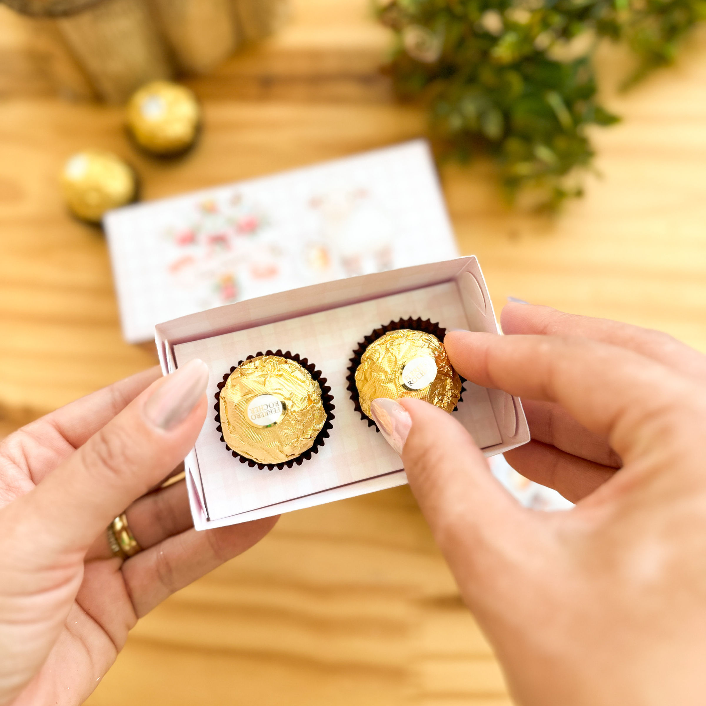 CAIXA PARA 2 E 3 DOCES | SWEET PÁSCOA