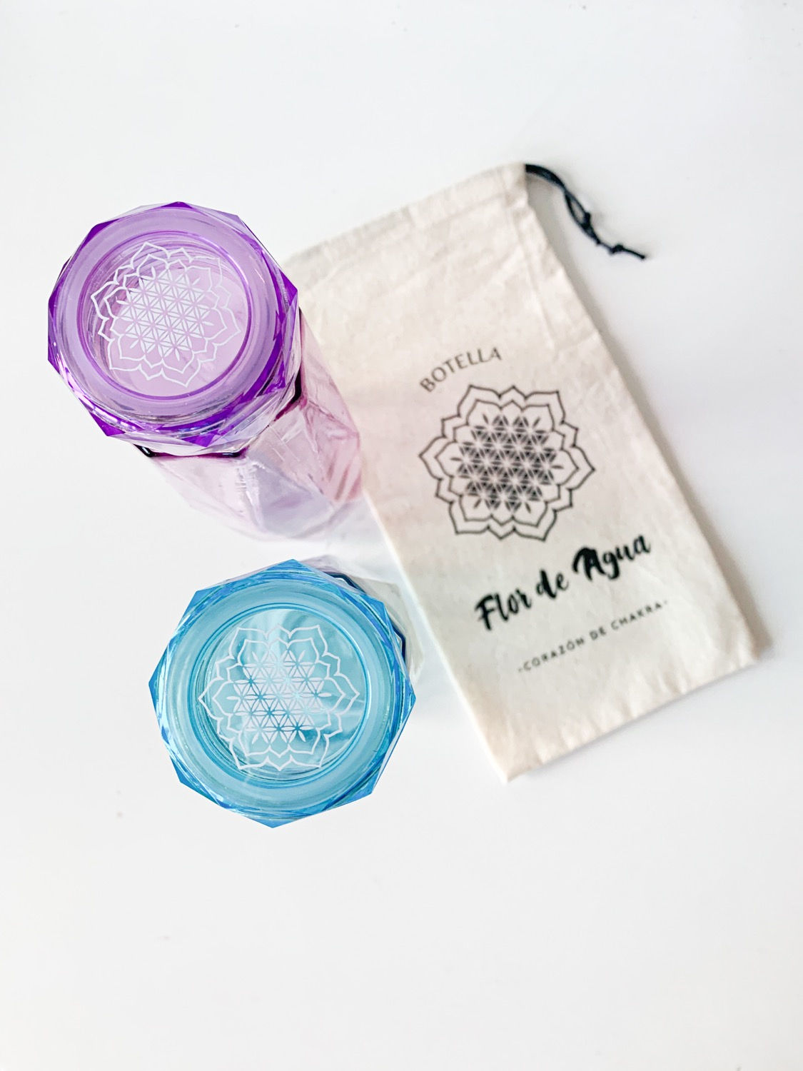 Botella flor de agua