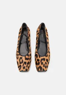 Tory Burch Ballet Flat
