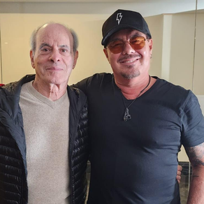 "Uma grande revolucionária" afirma Ney Matogrosso em vídeo exclusivo para Paulo Baron