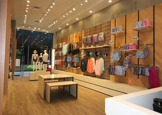98 landmark-boutique02.jpeg