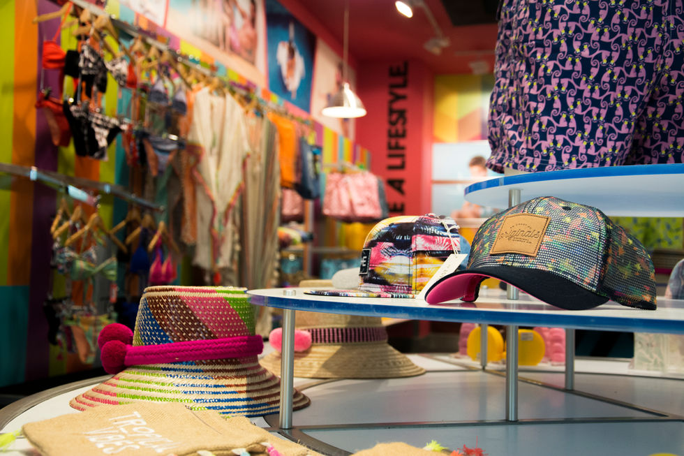 98 Coast Av. Store Miami Fl.