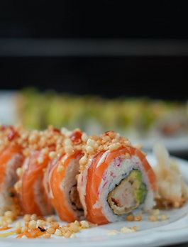 Интерьер заведения Zen Garden в Братиславе — уютная и стильная кухня — Interiér reštaurácie Zen Garden v Bratislave — cozy and stylish interior of Zen Garden restaurant in Bratislava.