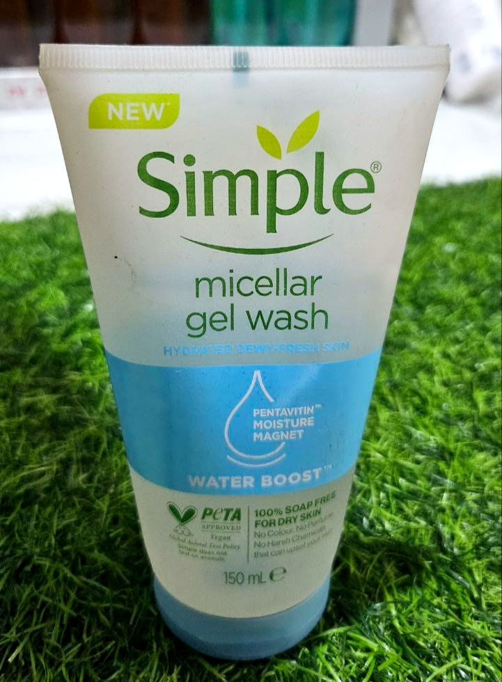 Simple Water Boost Micellar Gel Facial Wash