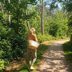 Anna, Wildkräuter, Natur