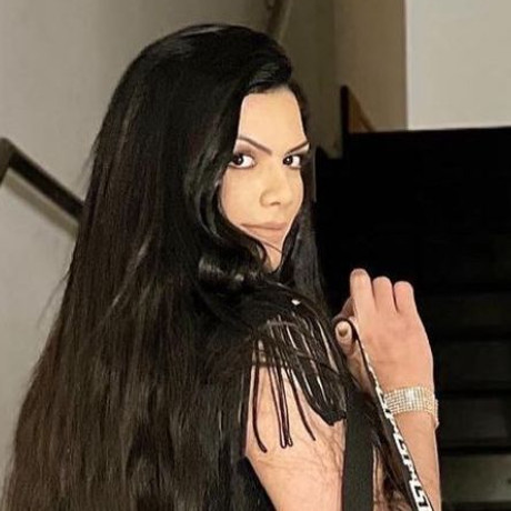 Jhenifer Perfil Wix.jpeg